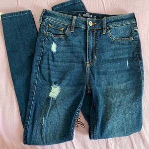 Hollister dark wash ripped jeggings